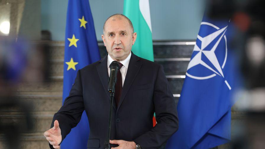 <p>Радев: Нищо друго не е обещавано за замразяването на &bdquo;Боташ&ldquo;</p>
