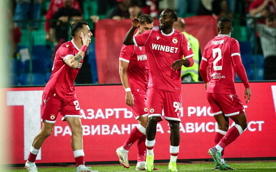 НА ЖИВО: ЦСКА - Дери Сити 3:2, втори гол на Питас