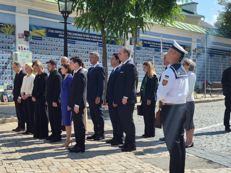 Министърът на външните работи Велислава Петрова по време на посещението си в Киев, където участва в Срещата на върха Украйна - Югоизточна Европа.