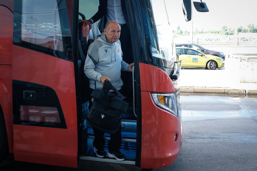 ЦСКА замина за Азербайджан за първия мач с Карабах в1