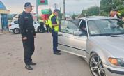 В рамките на операцията се извършват претърсвания на няколко адреса на територията на общината