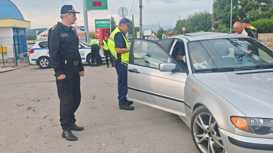 Севлиево под обсада: Мащабна акция на полиция и жандармерия срещу наркоразпространението