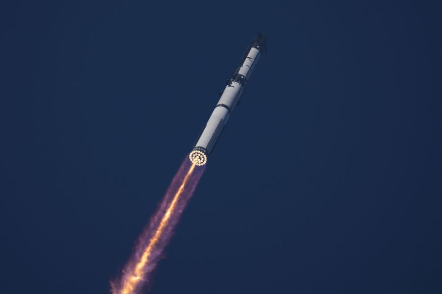 <p>Ракетата Starship изпълни нов тестов полет.</p>