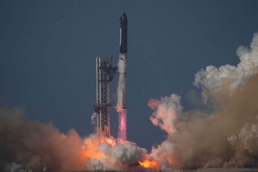 <p>Ракетата Starship изпълни нов тестов полет.</p>