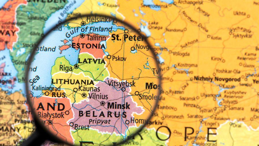 Латвия затвори границата си с Беларус