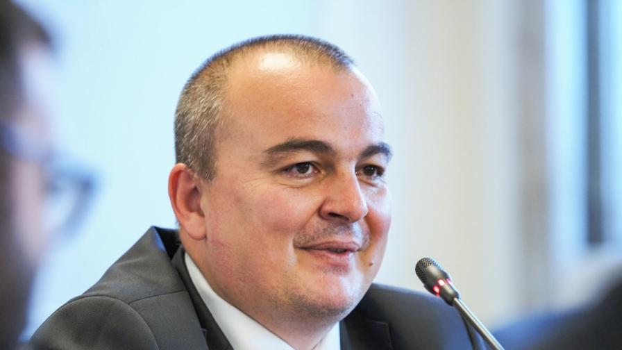 България поиска извънредна помощ от ЕС за фермите за мляко и прасета