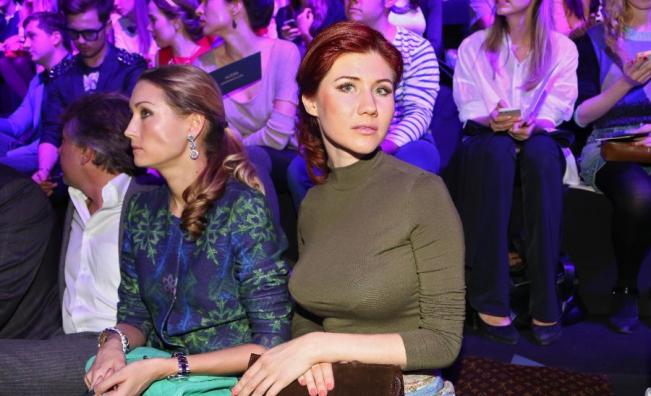 <p>Коя е съблазнителната руска шпионка с червена коса, която ФБР дебнеше в Ню Йорк</p>