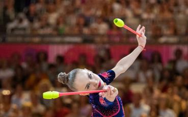 Злато за България🥇! Стилияна Николова е световна шампионка на бухалки!