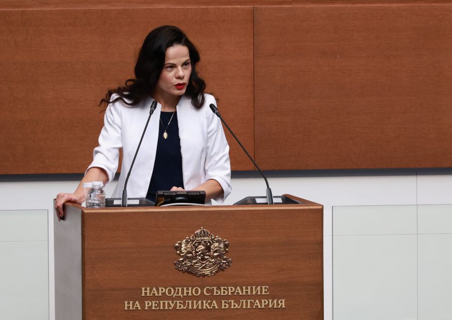 Здравното министерство предлага промени в електронното здравно досие при осиновяване