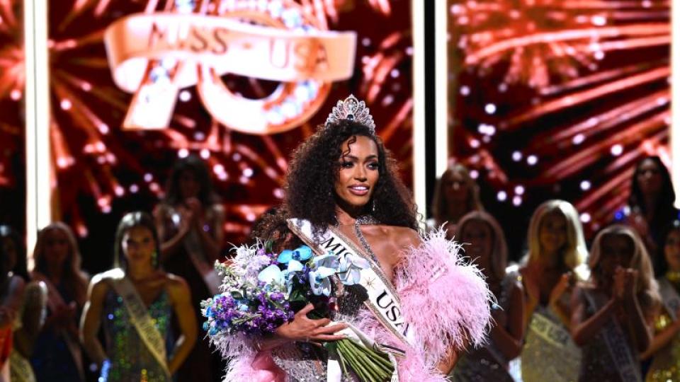 За първи път в историята: Майка спечели короната на Miss USA