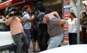 Удар на полицията в София: Задържаха 8 души при опит за мащабна имотна измама