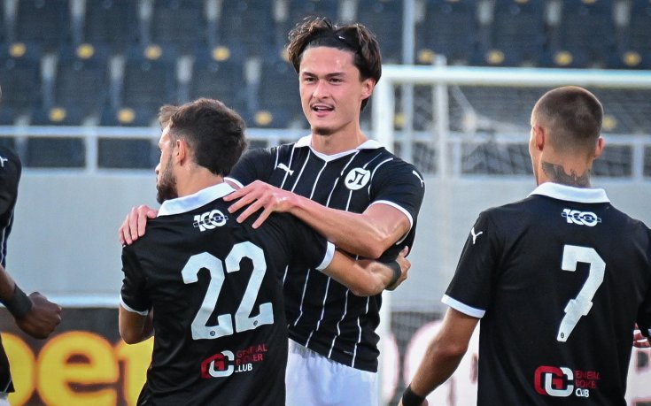 НА ЖИВО: Локомотив Пловдив - Черно море 1:0 след първата част