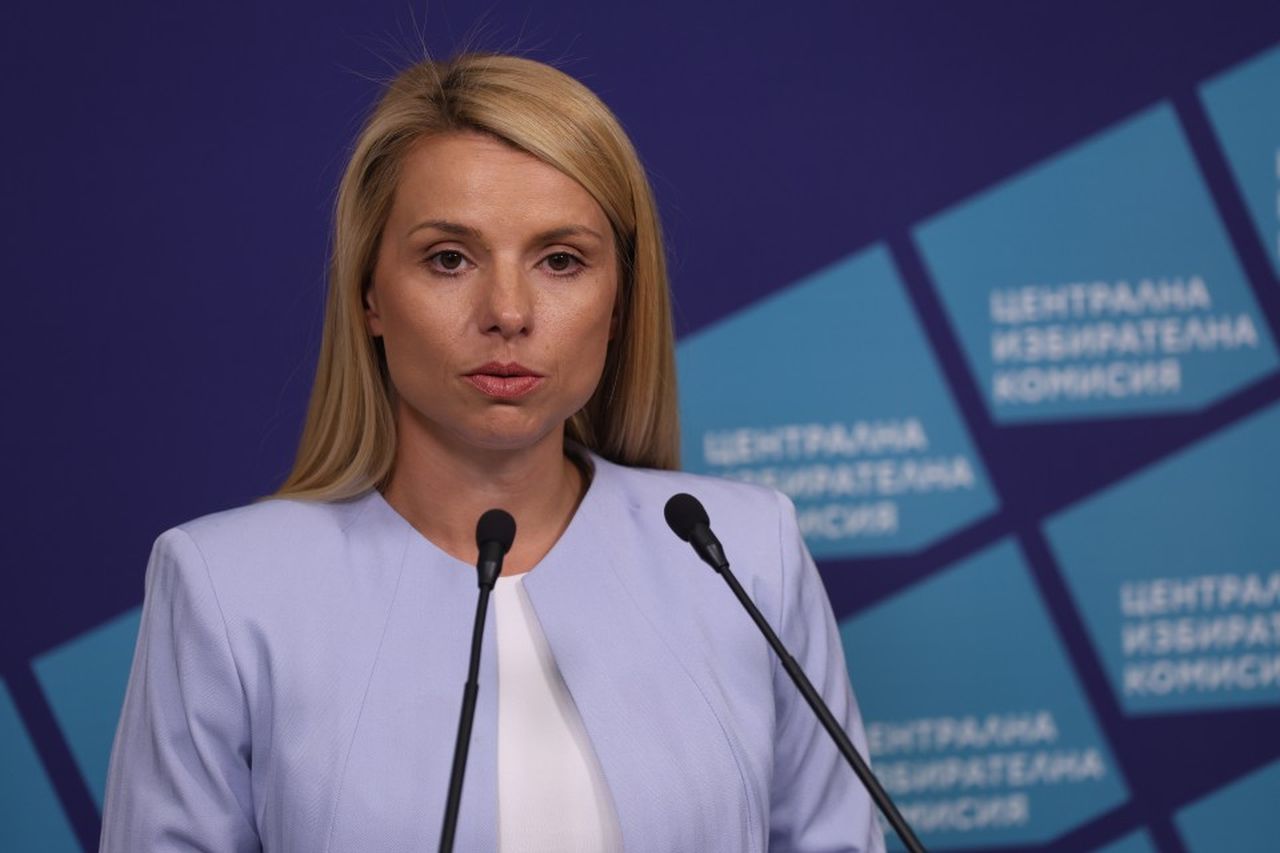 ЦИК въвежда контролно ръчно броене на разписките за президентския вот