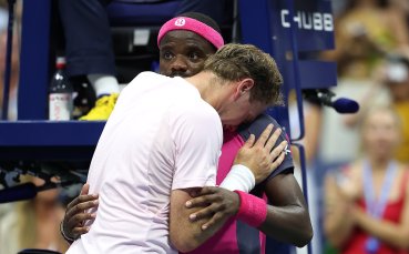 Сълзи на US Open след епична 5-часова битка: Тиафо утеши разплакания Микелсен (ВИДЕО)
