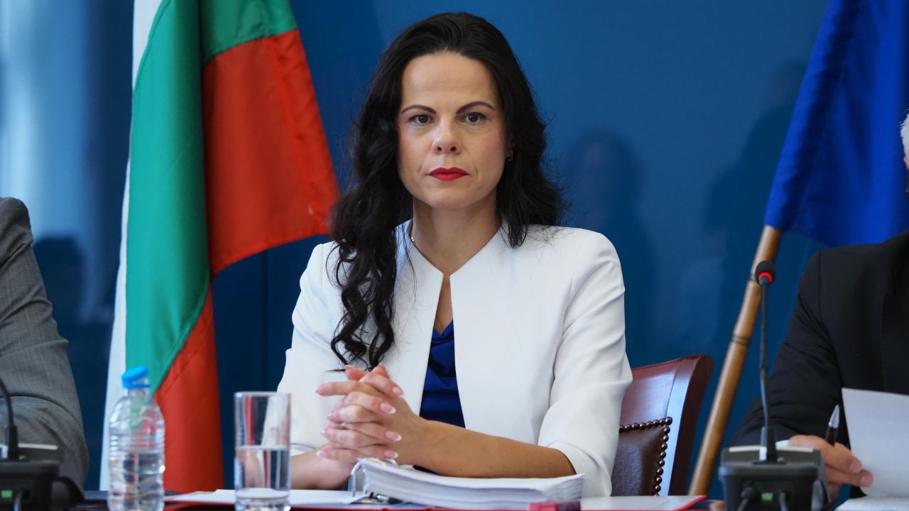 Ивкова разпореди проверка за отказ за кръводаряване в УМБАЛ „Св. Анна“