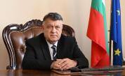 Просветният министър към учениците: Бъдете любопитни и не се страхувайте да грешите