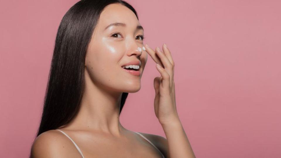 Корейските хидратиращи кремове: Защо са следващата голяма K-Beauty мания (и си струват инвестицията!)