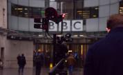Професорът, чието семейство нахлу в ефира на BBC и взриви мрежата, показа как изглеждат децата му днес