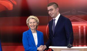<p>Мицкоски&nbsp;веднага прати нота до София с искане за среща след съвет от фон дер Лайен</p>