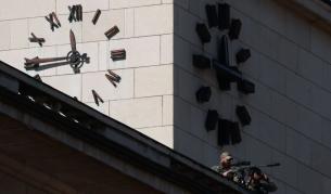 <p>Заснеха снайперисти, пазещи церемонията за цар Самуил от БНБ (СНИМКИ)</p>