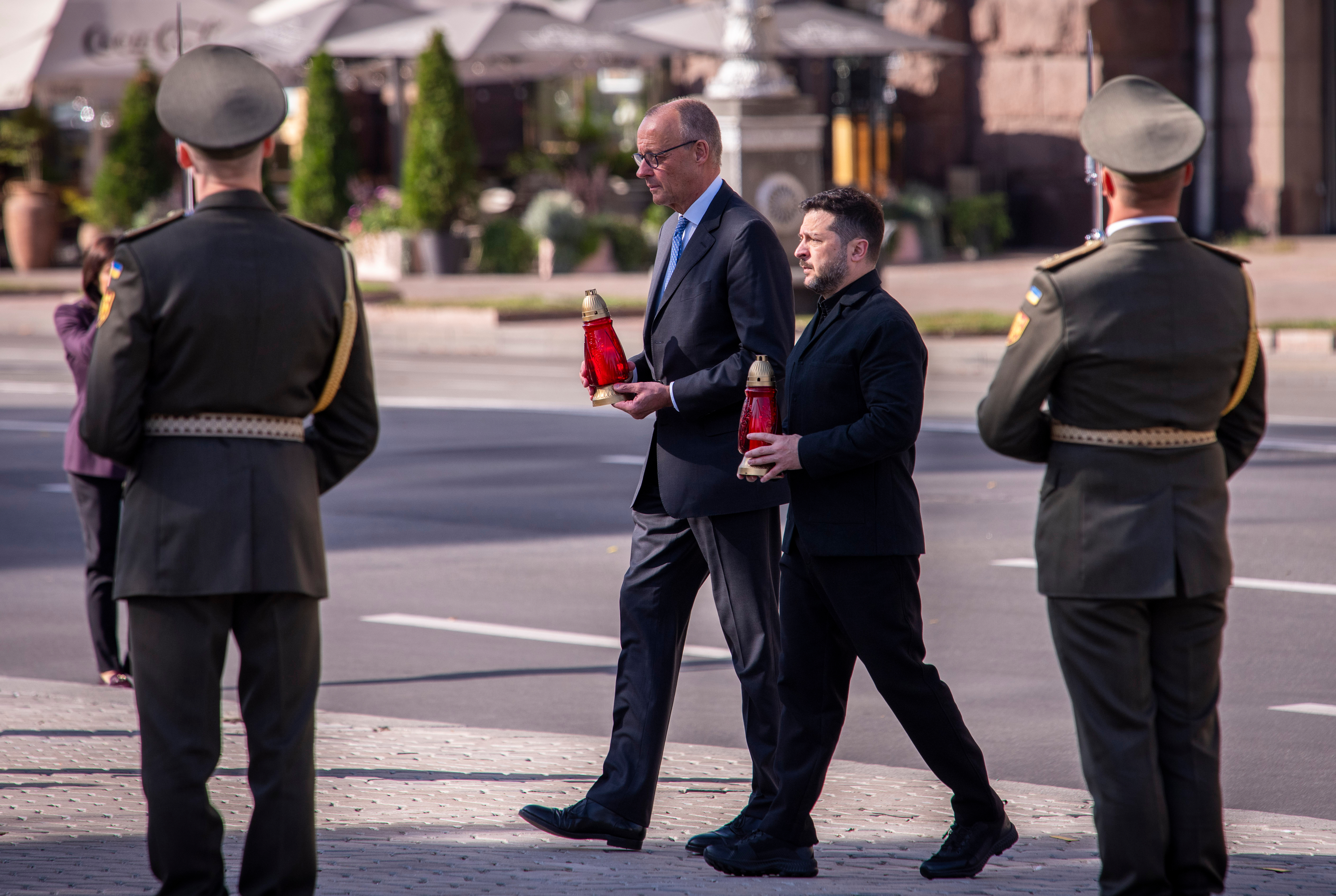 Мерц призова Путин да прекрати „безсмислената война“ срещу Украйна