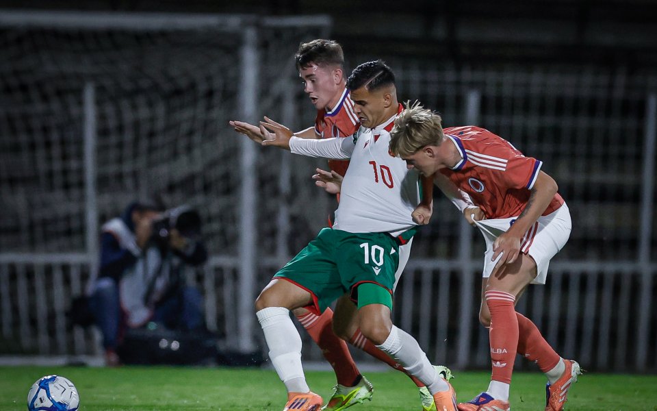 НА ЖИВО: България U21 - Шотландия U21 0:1, играч на Уест Бромич откри
