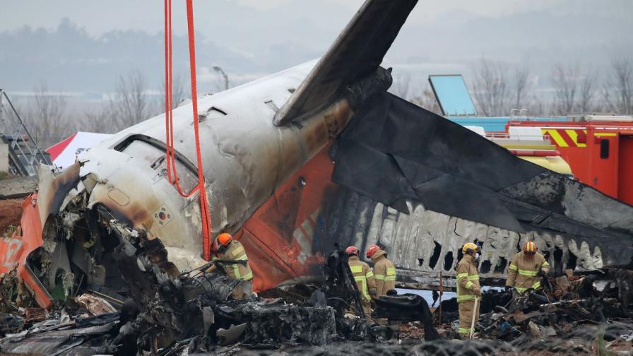 От Тенерифе до изчезналия MH370: Най-смъртоносните самолетни катастрофи в историята