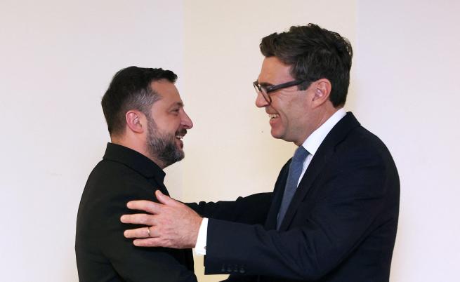 На фона на напрежението със САЩ Зеленски търси подкрепа от Великобритания