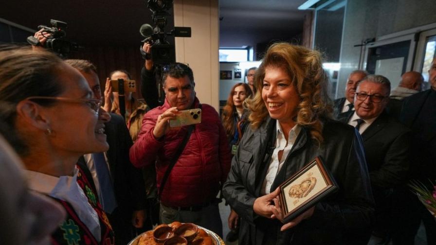 Илияна Йотова: Искам да бъда българският президент на мира