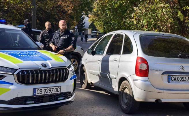 Известният бизнесмен Слави Бинев беше убит в дома си