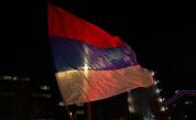 Граждани нахлуха в телевизия в Белград и прекъснаха предаване