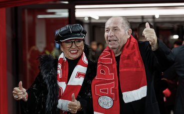 ЦСКА се завърна у дома с бляскава церемония