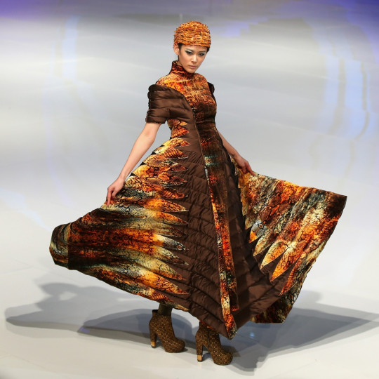 Част от моделите есен/зима 2013, представени на Седмица на модата в Китай