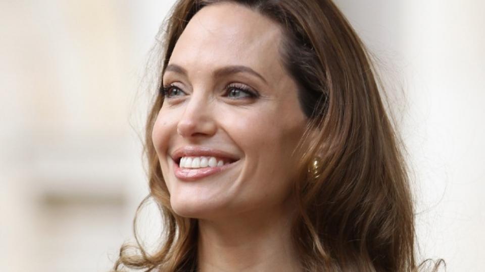 Анджелина Джоли иска да прекрати кариерата си