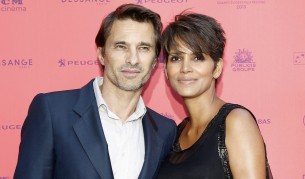 Холи Бери роди момченце