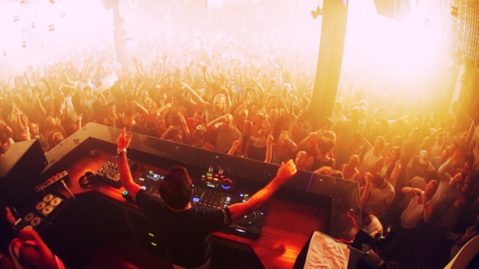 DJ Paul Oakenfold ще забавлява публиката на Solar Dance Arena