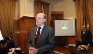 Сакскобургготски се надява на коалиция с Доган 