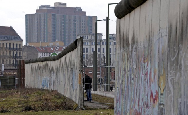 Берлинската стена пак ще падне 
