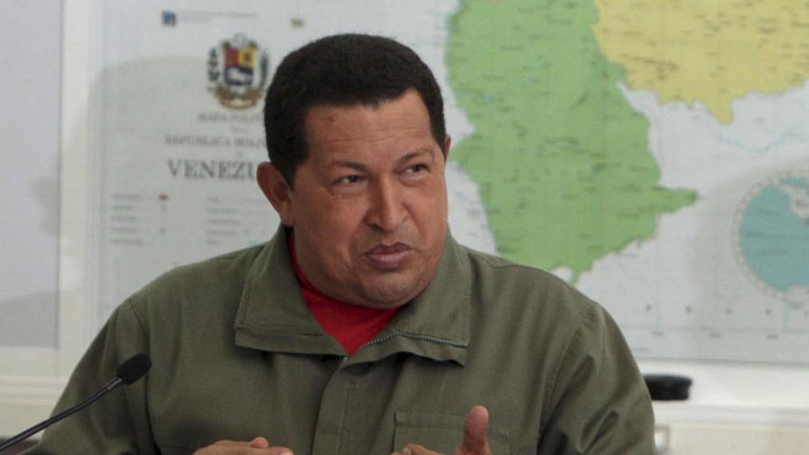 Чавес: Обама е "най-малкото необразован"