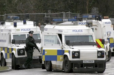 Младеж е обвинен за убийството на полицай в Северна Ирландия