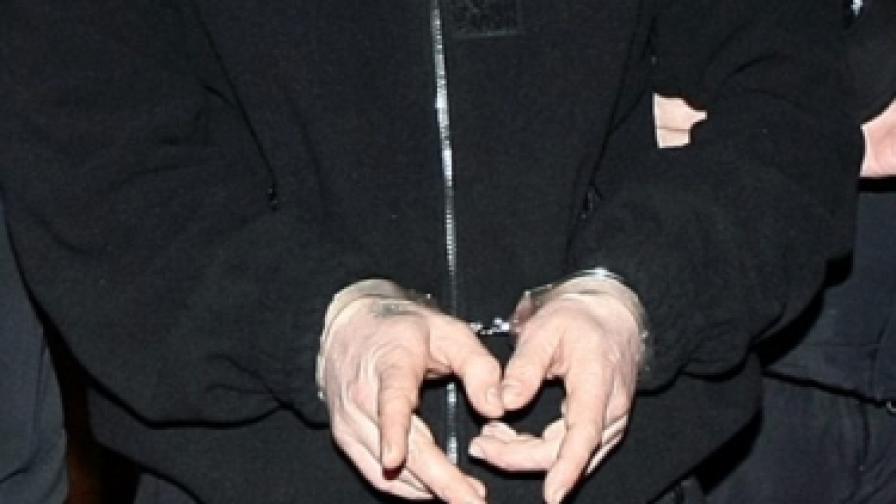 Хванаха българи в Скопие с  фалшиви банкови карти