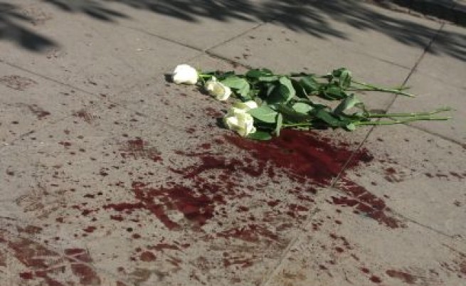Двама младежи убити пред дискотека в София