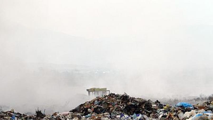Взрив на сметището в Нова Загора осакати мъж