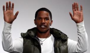 Джейми Фокс. Тези две ръце вече знаят да свирят на чело и цигулка