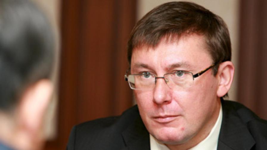 Не пуснаха украинския вътрешен министър на самолет - бил пиян