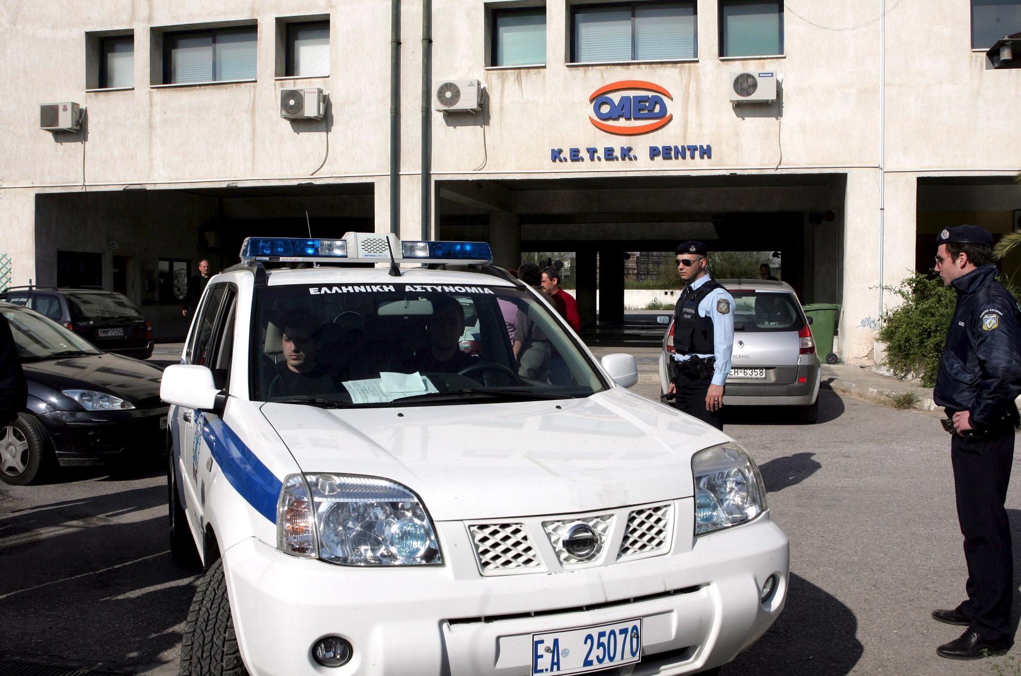 В Гърция: Проверяват на пътя за неплатени данъци