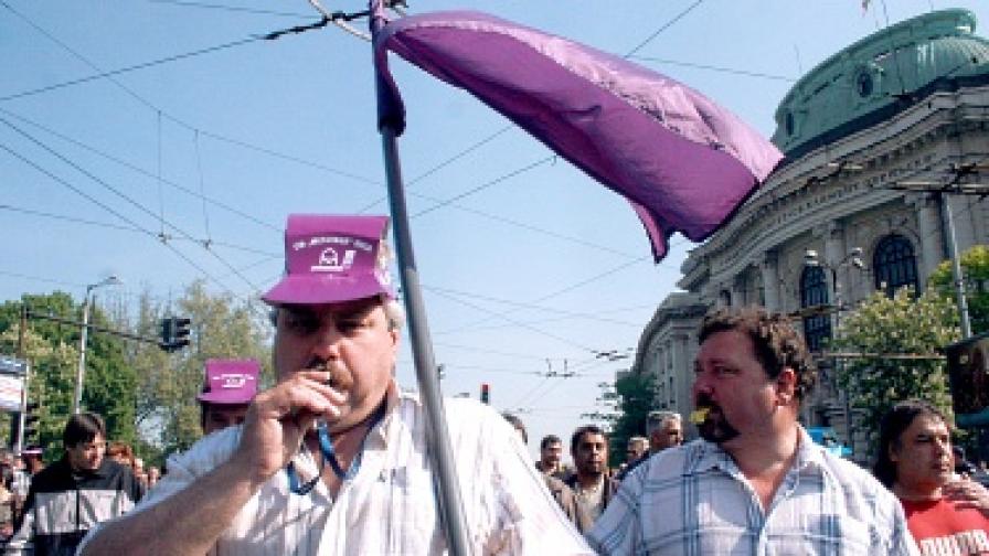 Работниците от "Кремиковци" протестираха и на 12 май, когато трябваше да бъд спряно газоподаването