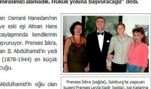 Принцеса Искра (вдясно) до дъщеря си Катарина и братовчедка си принцеса Лейла, която живее в Залцбург.