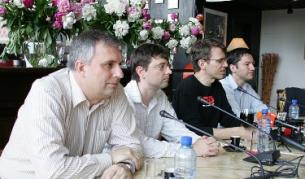 На конференция "Кирилицата в интернет" Вени Марковски обяви подкрепата на българското интернет общество за листата на "Коалиция за България" за евроизборите