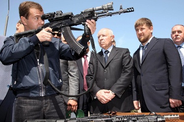 Медведев унищожава "терористичната сган" 